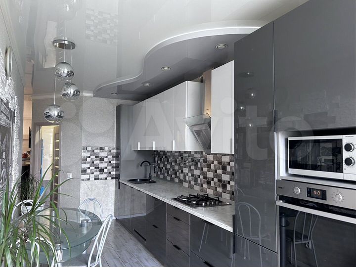 2-к. квартира, 83,6 м², 2/10 эт.