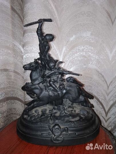 Чугунные статуэтки