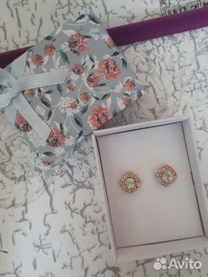 Бижутерия серьги новые Avon