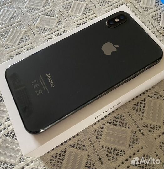 iPhone X, 256 ГБ
