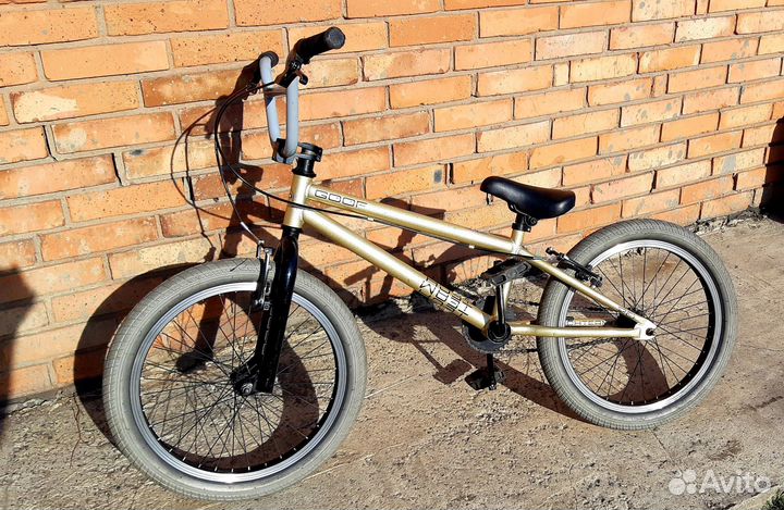 Трюковой велосипед BMX