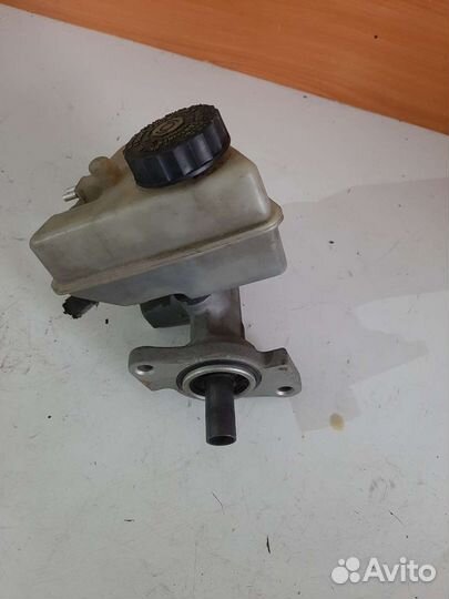 Главный тормозной цилиндр гтц Mercedes e w210 мерс