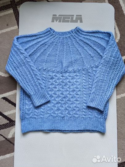 Свитер женский