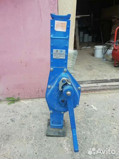 Домкрат реечный др г/п 3т