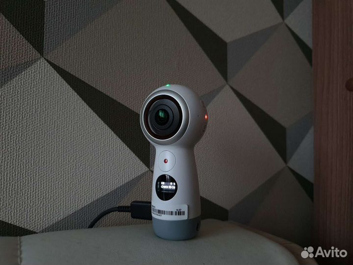 Экшн камера Samsung Gear 360