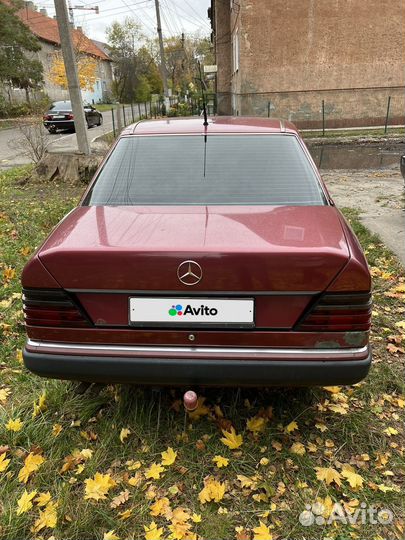 Mercedes-Benz W124 3.0 AT, 1990, 200 000 км