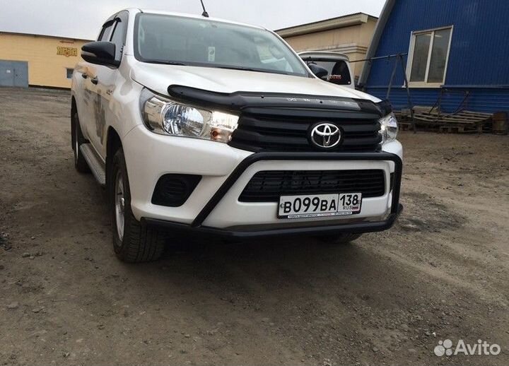 Защита переднего бампера Тойота Хайлюкс 2015-2019