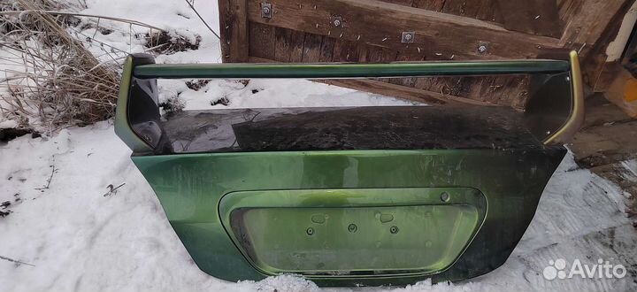 Крышка багажника lancer 9