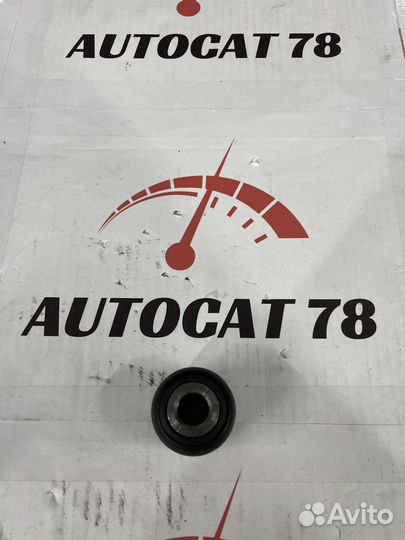 Swag Сайлентблок заднего рычага MB W202/W220/W210