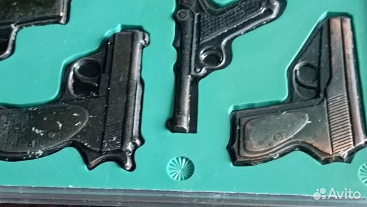 Набор сувенирных пистолетов СССР