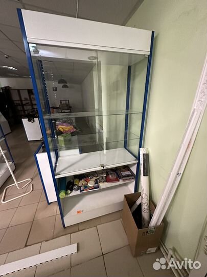Стеклянные ветрины