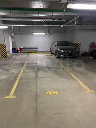 Машиноместо, 27 м²