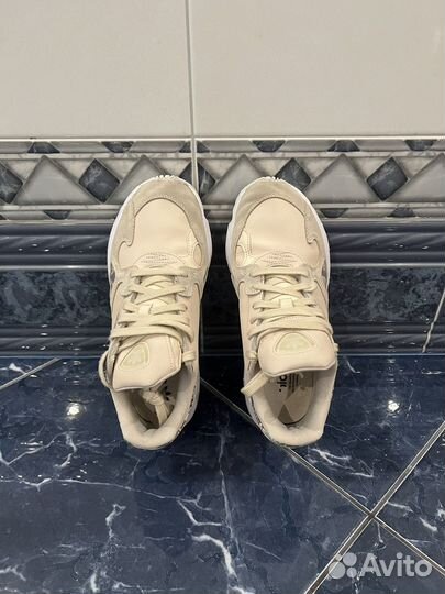 Adidas torsion