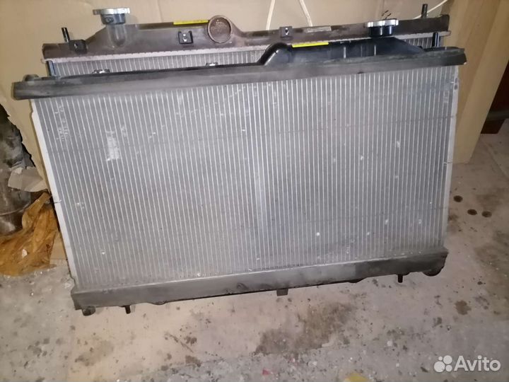 Радиатор охлаждения Subaru Impreza Gh Ge