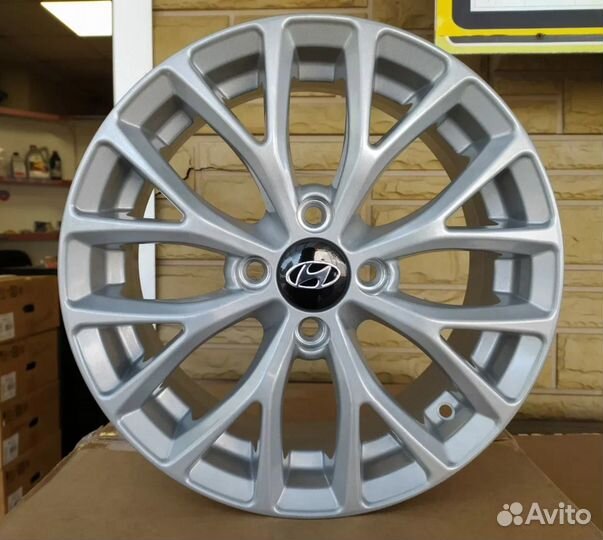 Новые комплект Россия R15 Hyundai Solaris