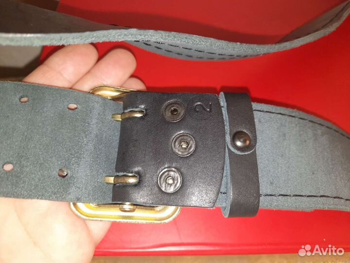 Мужской кожаный ремень