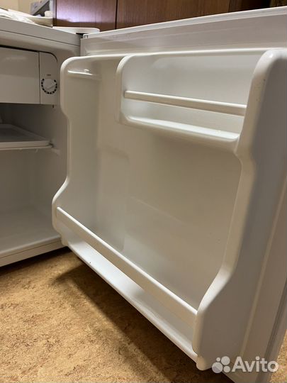 Мини Холодильник dexp бу