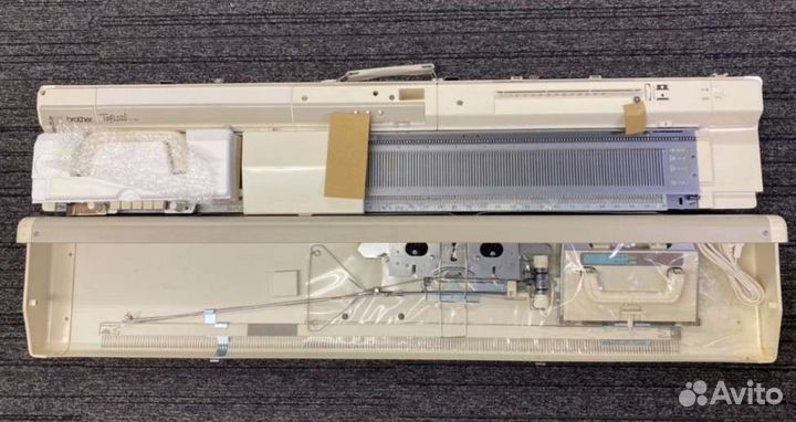 Электронная вязальная машина Бразер KH920