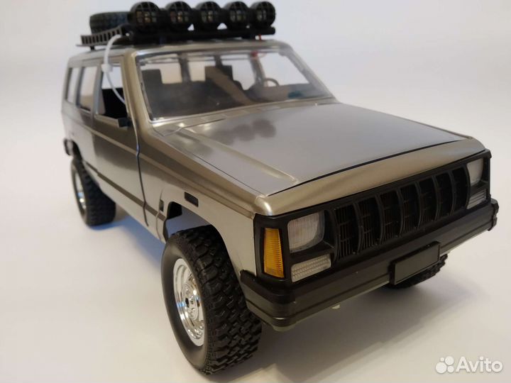 Радиоуправляемая модель MN78 (серый)