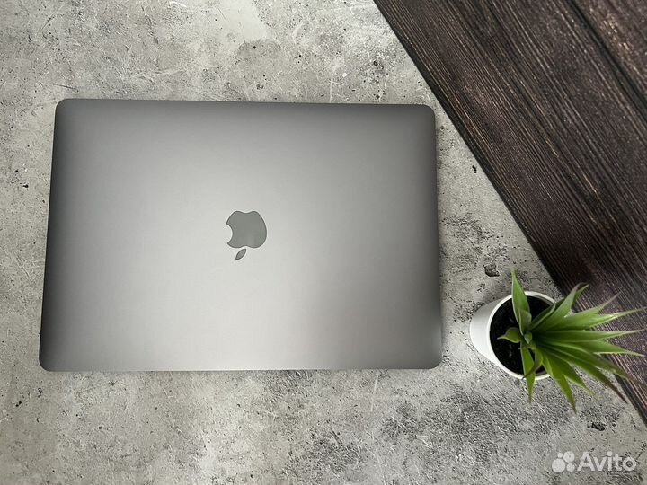 MacBook Pro 13