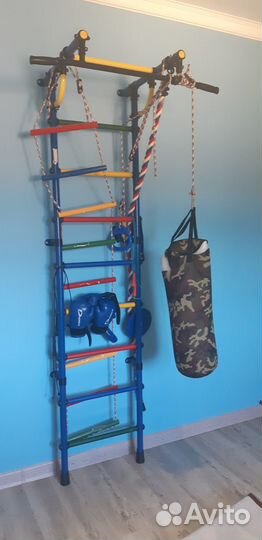 Детская спортивная стенка