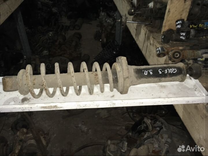 Стойка задняя Volkswagen Golf 3 Фольксваген Гольф