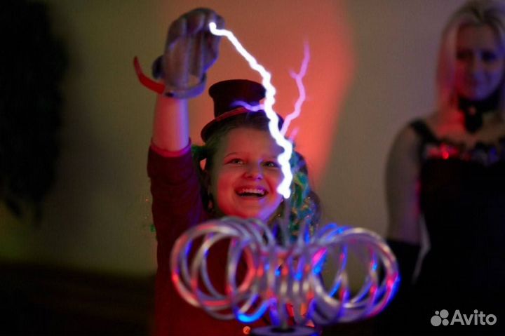 Аниматоры, серебряное шоу, бумажное шоу