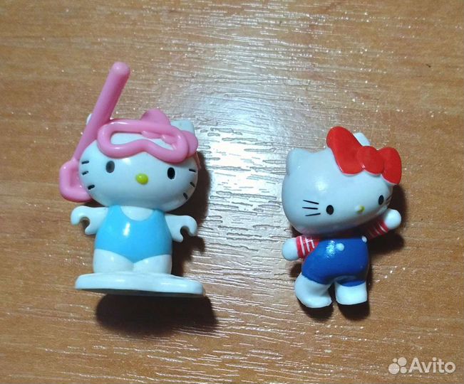 Фигурки Хеллоу Китти (Hello Kitty) из киндеров