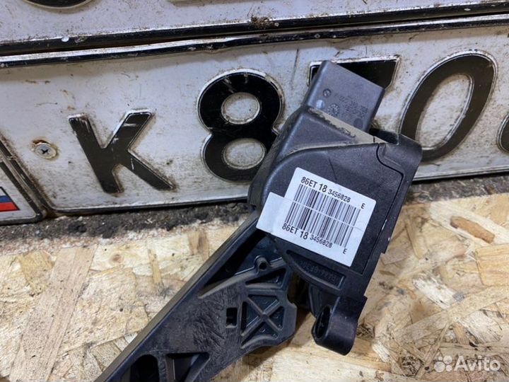 Педаль газа Citroen Berlingo B9 1.6 2014