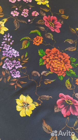 Панно и скатерть