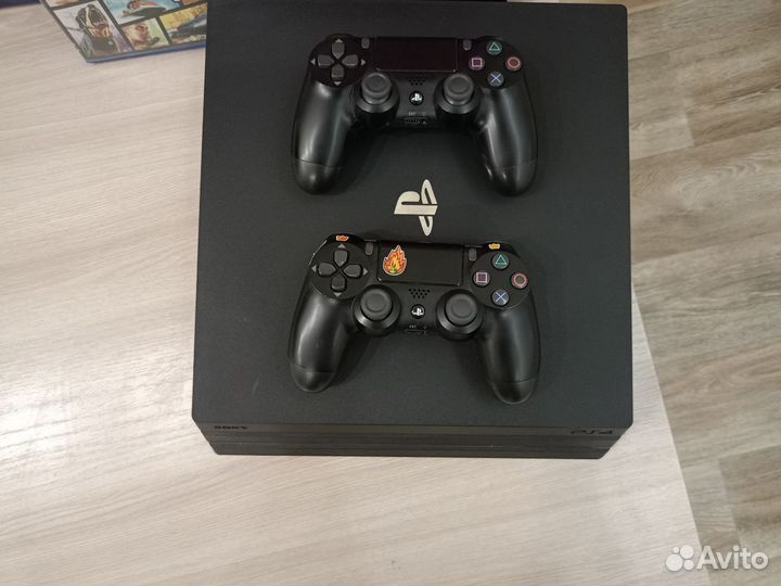 Sony PS4 pro 1tb