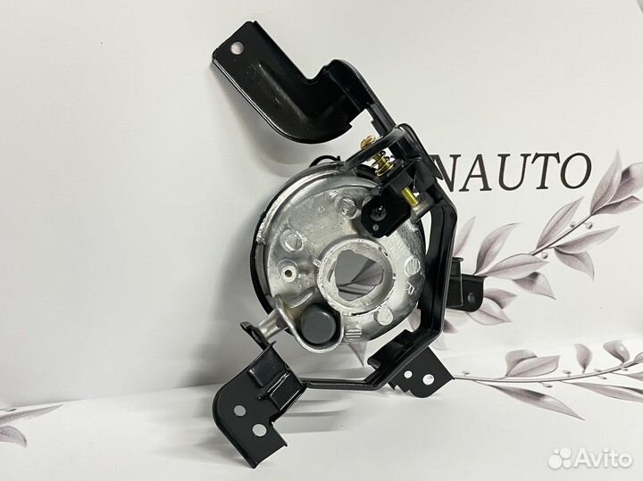 Противотуманная фара правая Honda Crv3 06-09