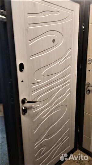 Входная стальная дверь