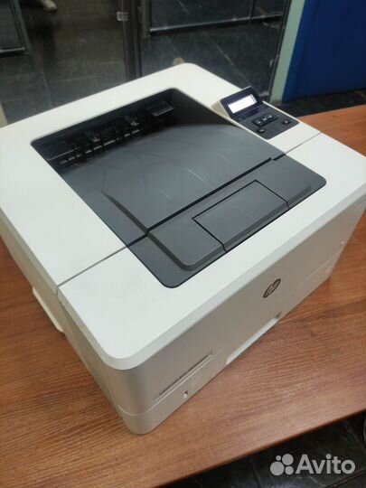Принтер лазерный HP