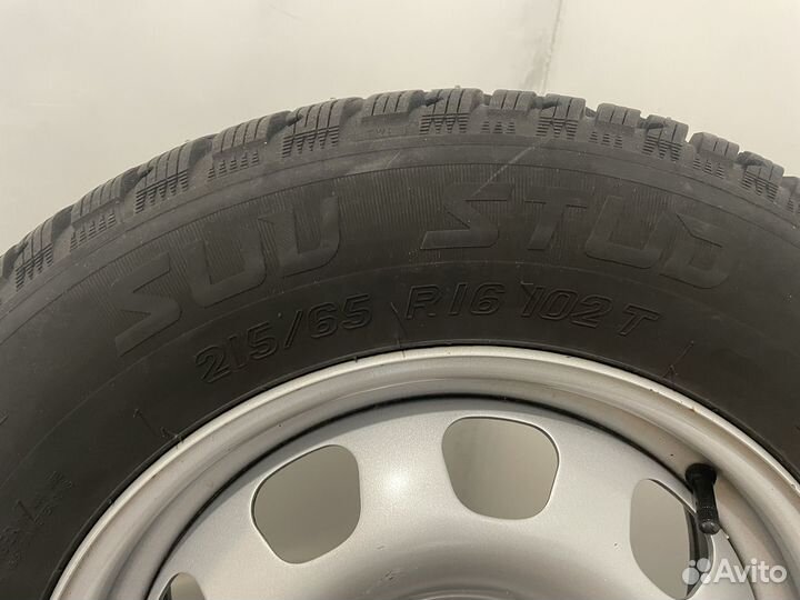 Зимняя резина 215 65 r16