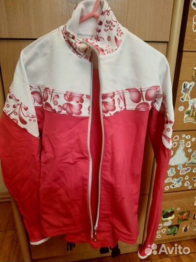 Костюм для тренировок фигуристов