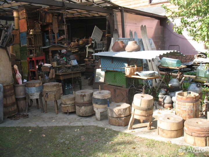 Жернова ручная мельница крупорушка Жорнов станине