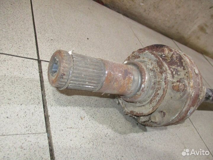 Полуось задняя Audi Q7 (4L)