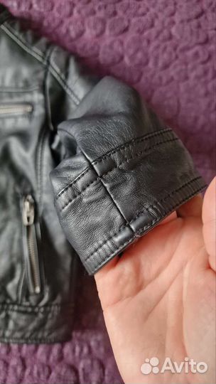 Куртка Zara на мальчика 116 экокожа