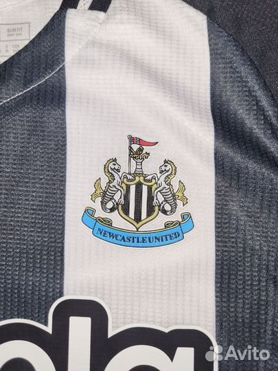 Футбольная форма английского клуба newcastle 24/25