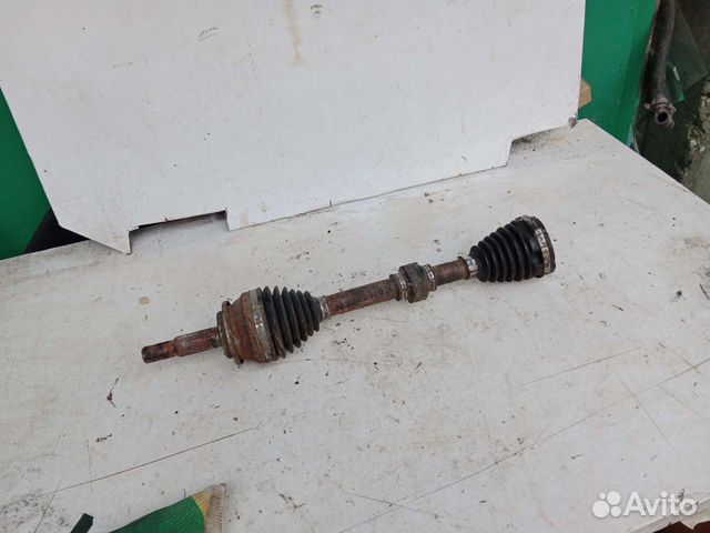 Привод левый Toyota Camry V70