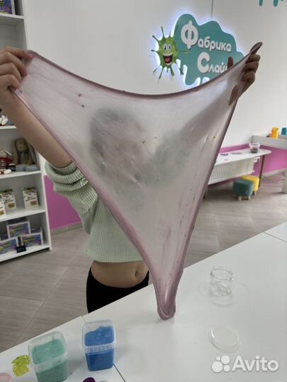 Фабрика слаймов детская комната