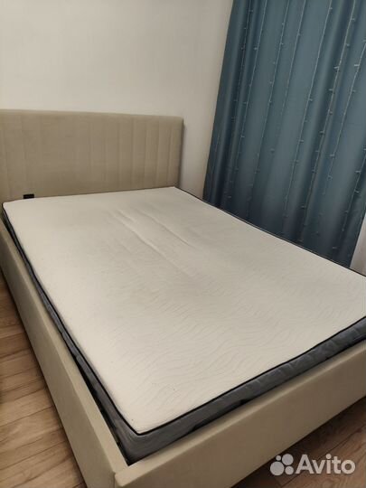 Кровать двухспальная б/у