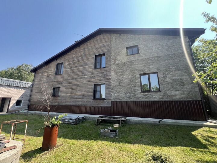 Дом 316 м² на участке 22 сот.