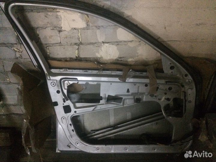 Дверь передняя левая BMW E60/E61
