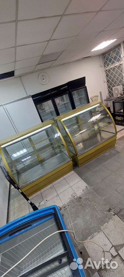 Кондитерская витрина