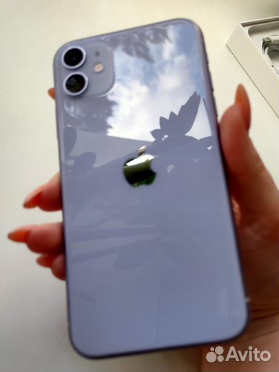 iPhone 11, 64 ГБ