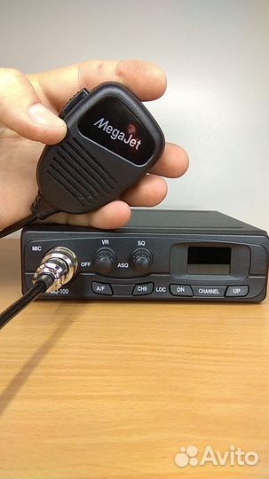 Megajet MJ-100 бюджетная рация для дальнобойщиков