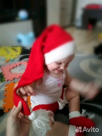 Новогодний вязаный костюмчик