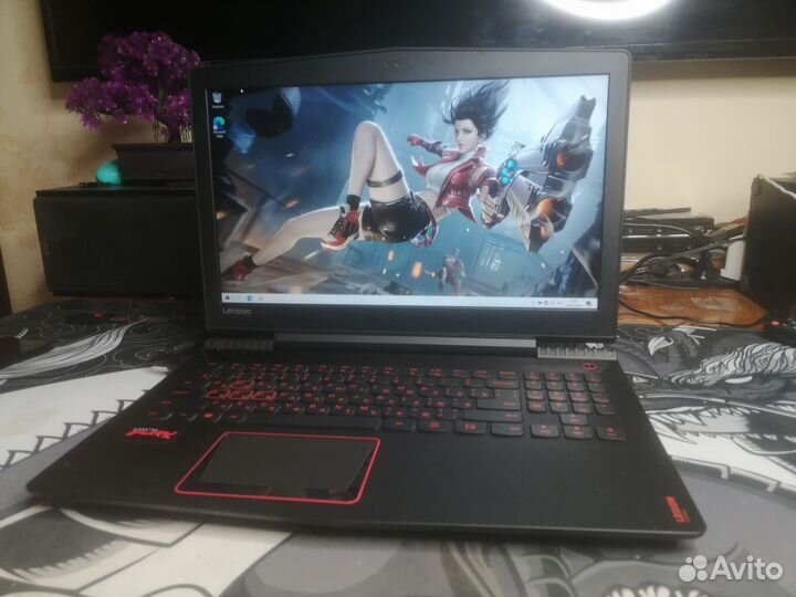 Lenovo. 15,6' Intel Core i5 7300HQ + GTX 1050